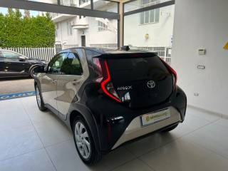 TOYOTA Aygo X usata, con Controllo automatico clima