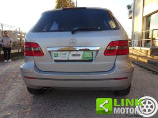 MERCEDES-BENZ B 200 usata, con Autoradio