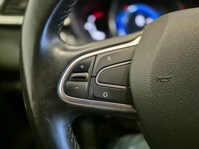 RENAULT Kadjar usata, con Park Distance Control