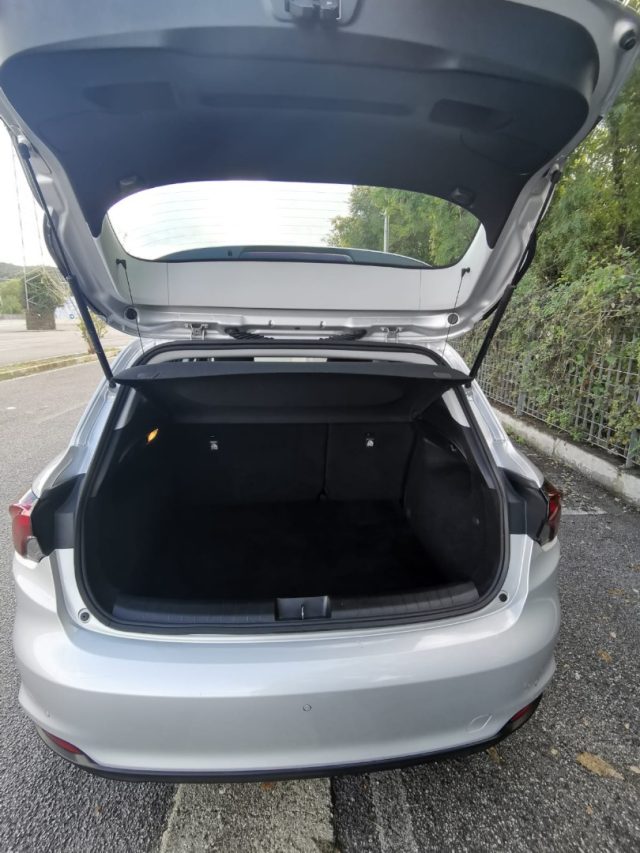 FIAT Tipo usata, con Luci diurne LED