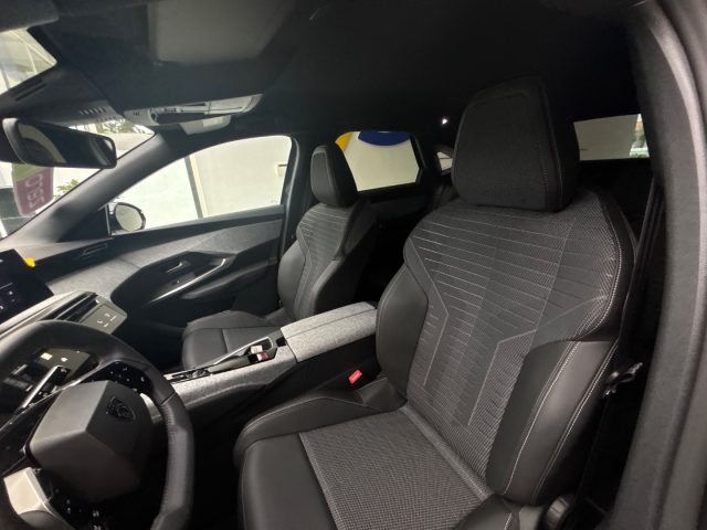 PEUGEOT 3008 usata, con USB