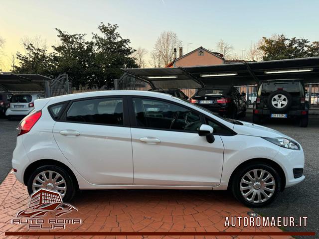 FORD Fiesta usata, con Autoradio