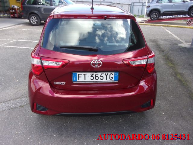 TOYOTA Yaris usata, con Autoradio
