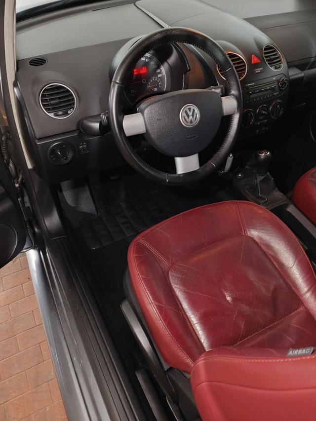 VOLKSWAGEN New Beetle usata, con Chiusura centralizzata