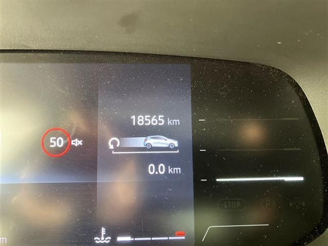 RENAULT Clio usata, con Fari LED