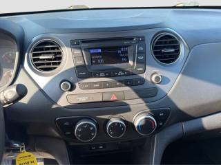 HYUNDAI i10 usata 15