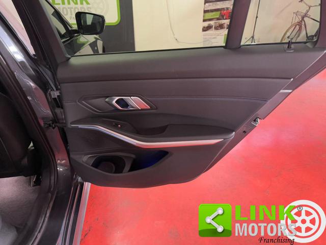 BMW 320 usata, con Volante in pelle