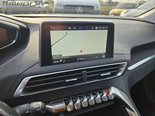 PEUGEOT 5008 usata, con Sistema di navigazione