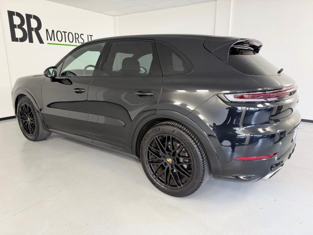 PORSCHE Cayenne usata, con Autoradio