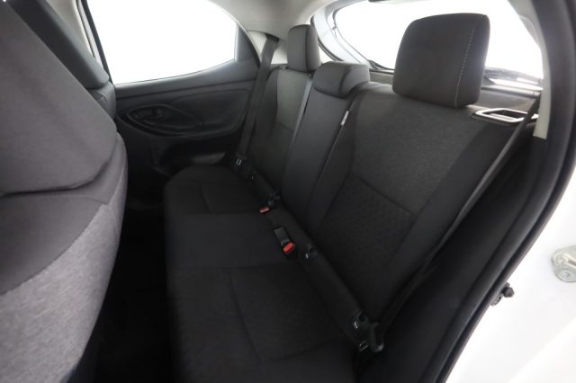 TOYOTA Yaris usata 3