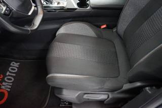 PEUGEOT 3008 usata, con Sensori di parcheggio posteriori
