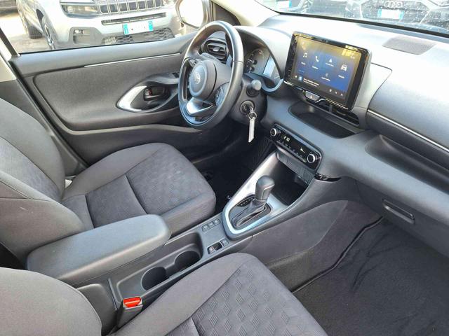 TOYOTA Yaris usata, con Specchietti laterali elettrici