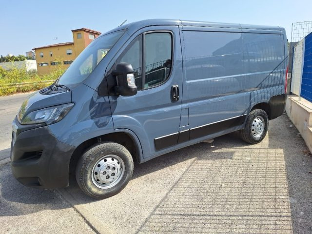 PEUGEOT Boxer usata, con ABS