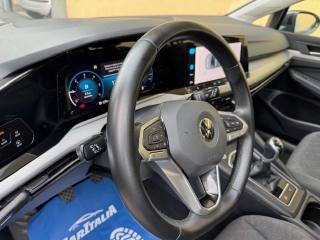 VOLKSWAGEN Golf usata, con Autoradio
