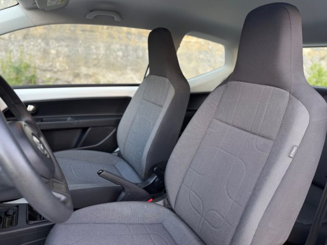 VOLKSWAGEN up! usata, con ESP