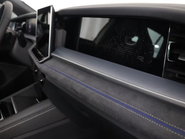 VOLKSWAGEN Tayron usata, con MP3