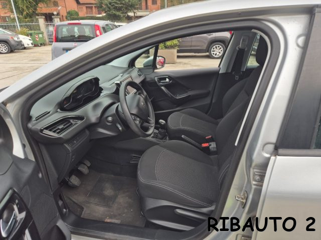 PEUGEOT 208 usata, con Boardcomputer