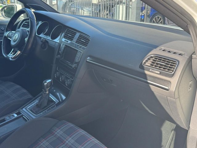 VOLKSWAGEN Golf GTI usata, con USB