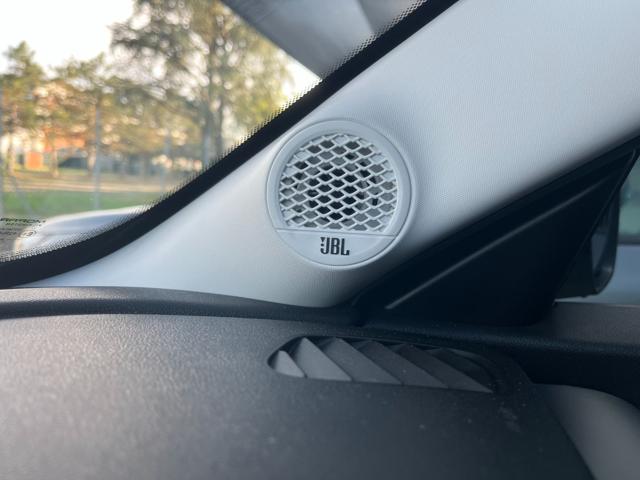 JEEP Avenger usata, con Autoradio