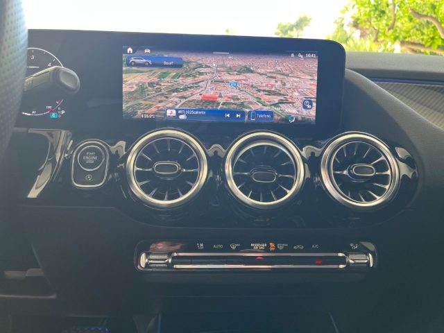 MERCEDES-BENZ GLA 200 usata, con Controllo elettronico della corsia