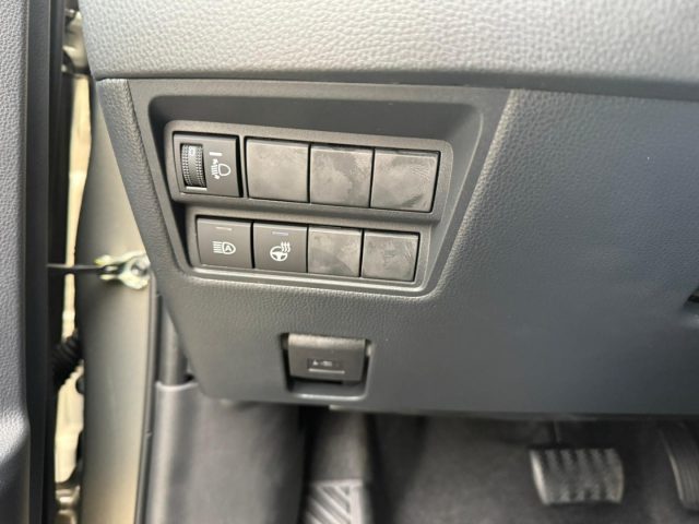 TOYOTA Yaris usata, con Airbag testa