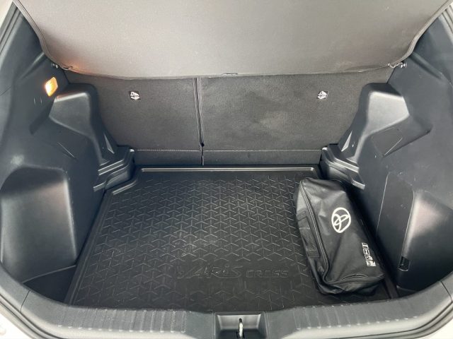 TOYOTA Yaris Cross usata 12