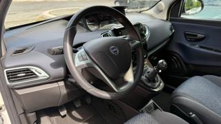 LANCIA Ypsilon usata, con Luci diurne LED