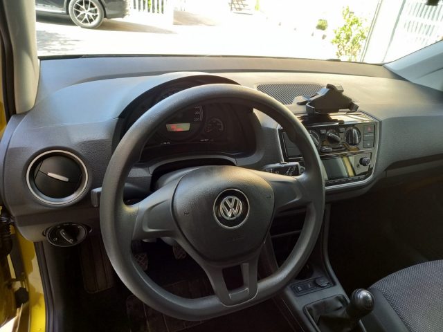 VOLKSWAGEN up! usata, con Climatizzatore