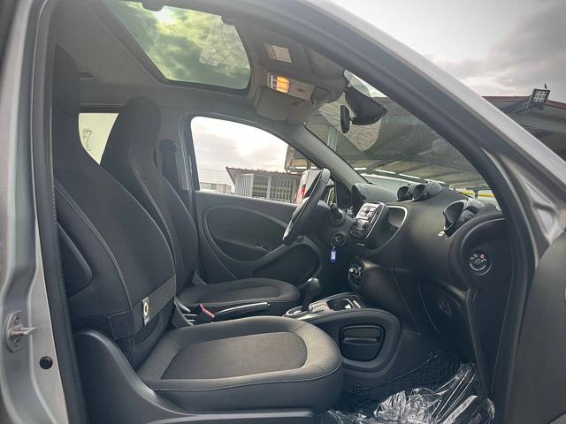SMART ForFour usata, con MP3