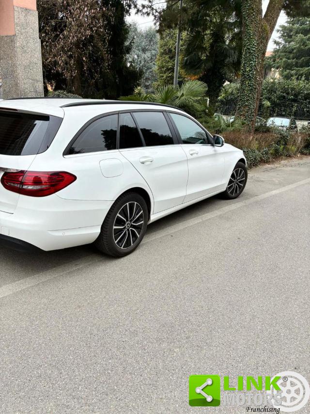 MERCEDES-BENZ C 220 usata, con Chiusura centralizzata