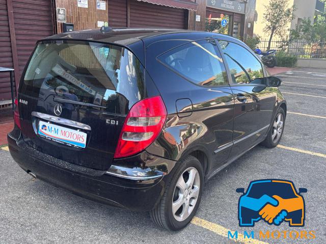 MERCEDES-BENZ A 180 usata, con Alzacristalli elettrici