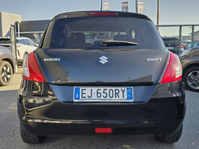 SUZUKI Swift usata, con Autoradio