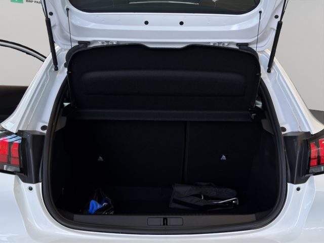 PEUGEOT 208 usata, con Autoradio digitale