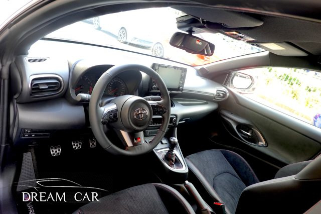 TOYOTA Yaris usata, con Climatizzatore