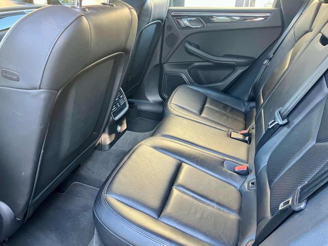 PORSCHE Macan usata, con Sedile posteriore sdoppiato