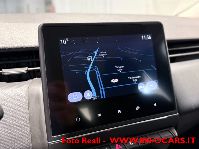 RENAULT Clio usata, con Park Distance Control