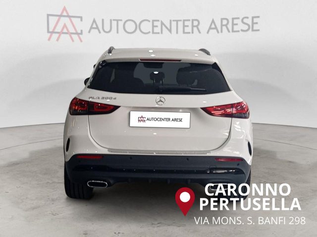 MERCEDES-BENZ GLA 200 usata, con Alzacristalli elettrici
