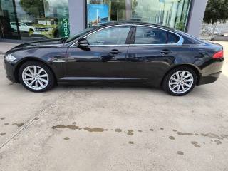 JAGUAR XF usata, con Airbag