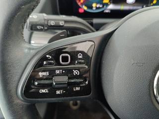 MERCEDES-BENZ GLA 200 usata, con Bluetooth