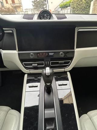 PORSCHE Macan usata, con Interni in pelle