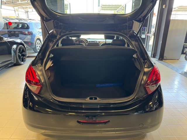 PEUGEOT 208 usata, con Autoradio digitale