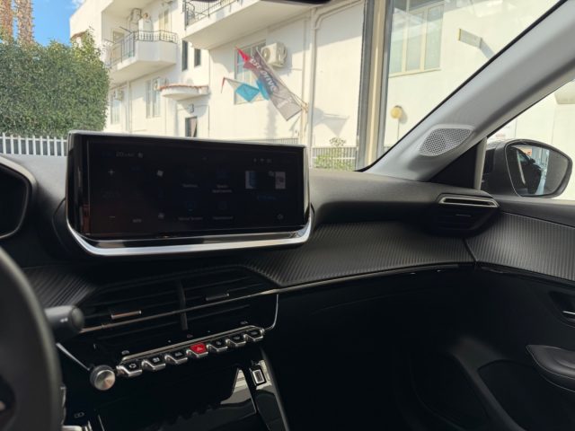 PEUGEOT 208 usata, con Specchietti laterali elettrici
