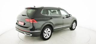 VOLKSWAGEN Tiguan Allspace usata, con Sedili riscaldati