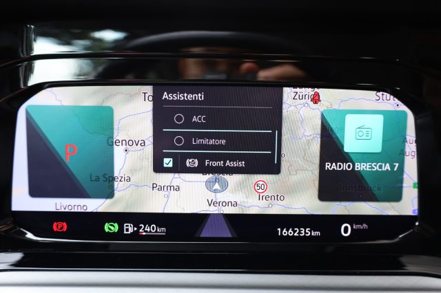 VOLKSWAGEN Golf Variant usata, con Leve al volante