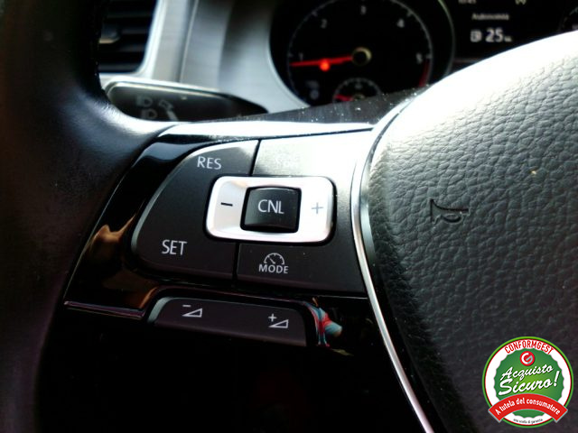 VOLKSWAGEN Golf usata, con Frenata d