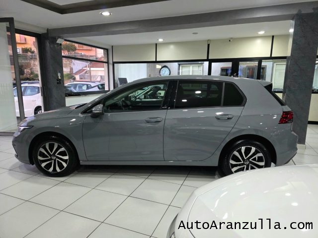 VOLKSWAGEN Golf usata, con Autoradio