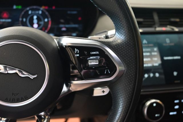 JAGUAR E-Pace usata 44