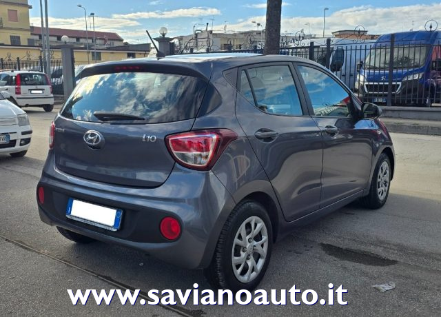 HYUNDAI i10 usata, con Airbag laterali