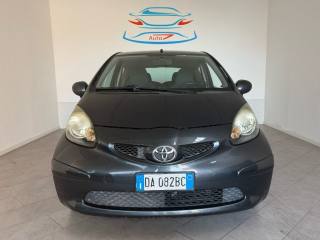 TOYOTA Aygo 1.0 12V VVT-i 3. porte Sol