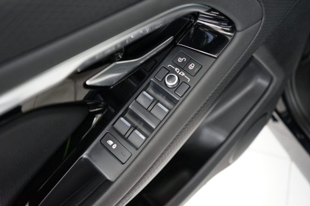 LAND ROVER Range Rover Evoque usata, con Specchietti laterali elettrici